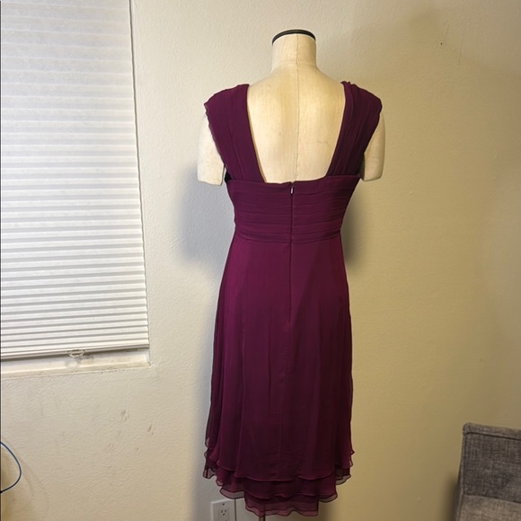 Elegant Purple Sleeveless Dress - Picture 5 of 6